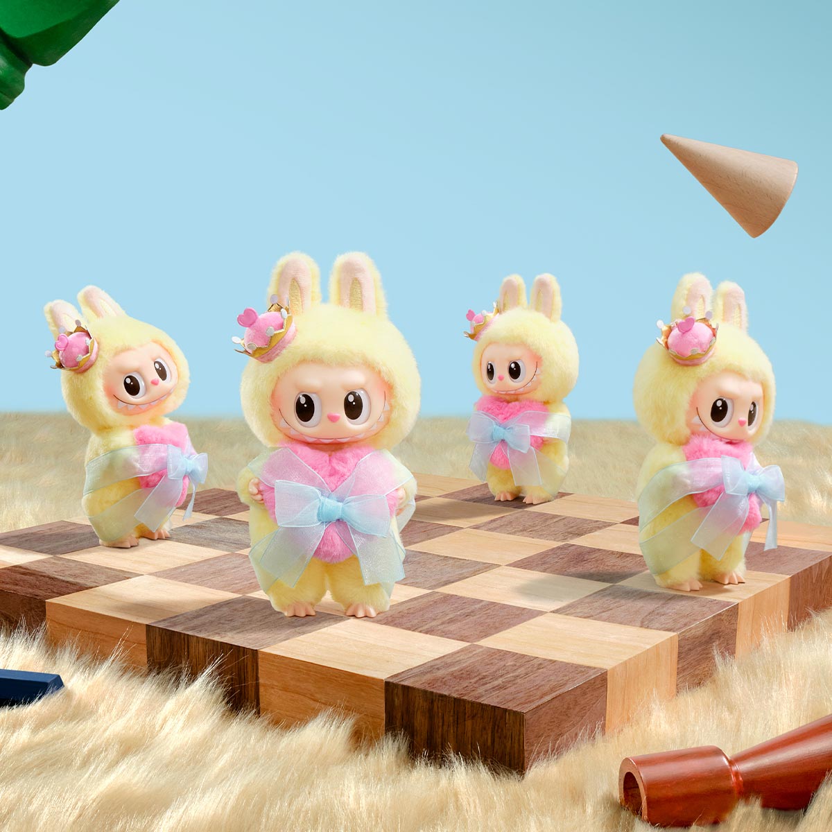 THE MONSTERS Let's Checkmate Series Vinyl-Plush Hanging Card
